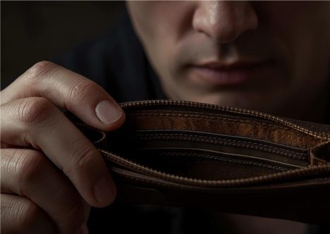 Wir finden die Blockaden, die vorhanden sind und lösen Ihre finanziellen Ängste und Sorgen, um neue Möglichkeiten aufzuzeigen.